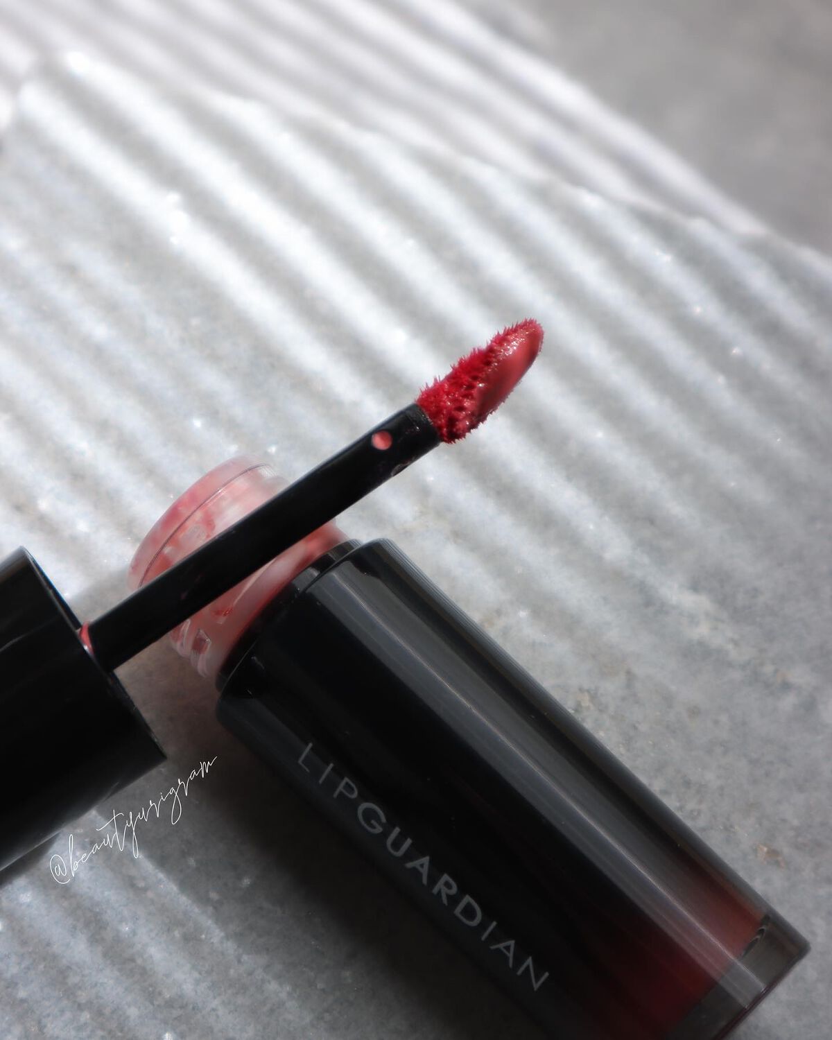 グロウラッピングティント/LIPGUARDIAN/リップティントを使ったクチコミ（3枚目）