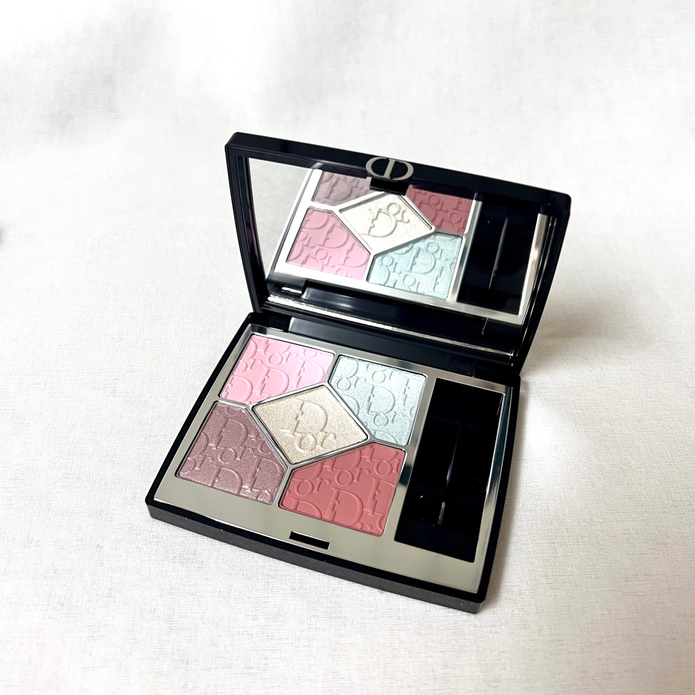 ディオールショウ サンク クルール/Dior/アイシャドウを使ったクチコミ(2枚目)