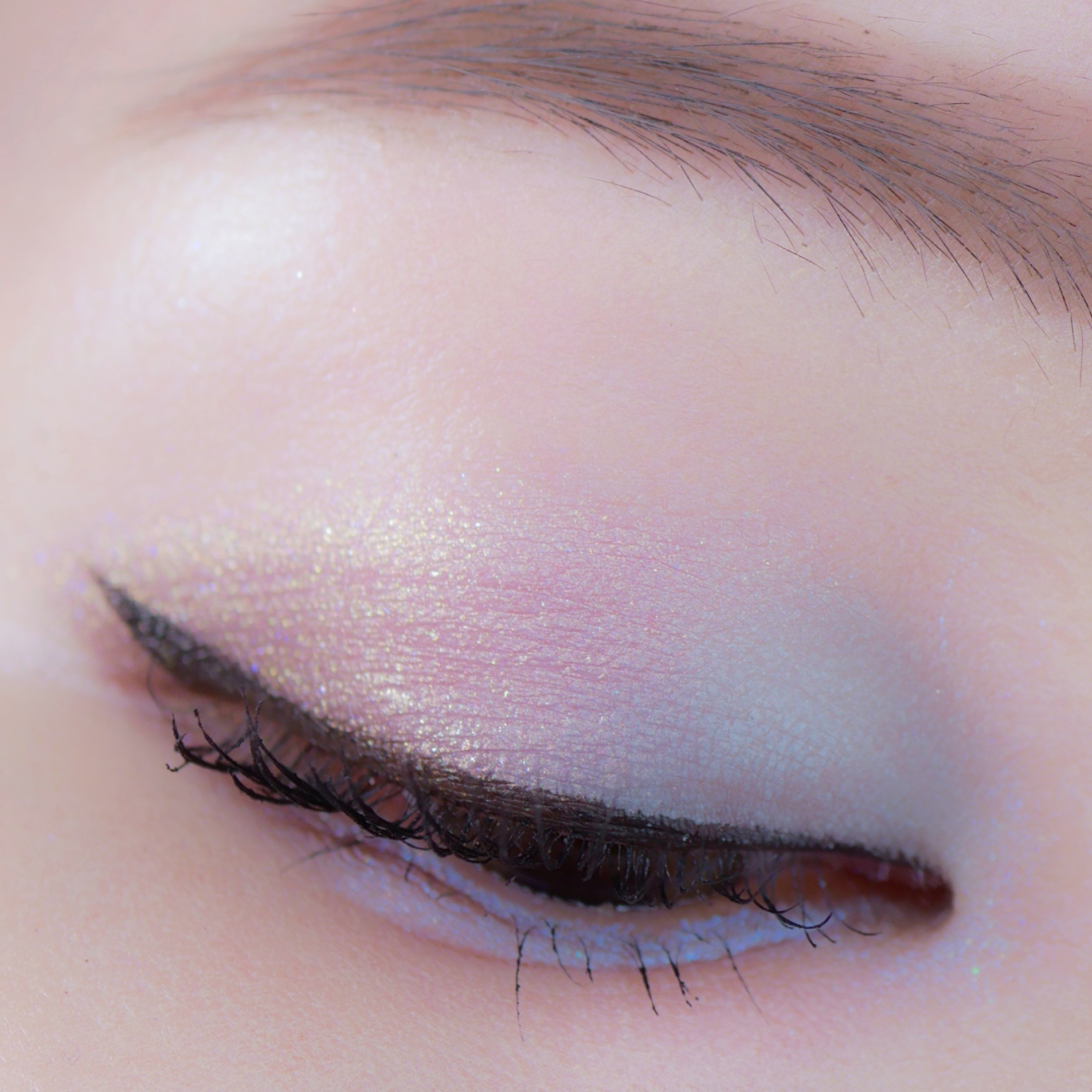 スライドインシングル/rom&nd/単色アイシャドウを使ったクチコミ（2枚目）