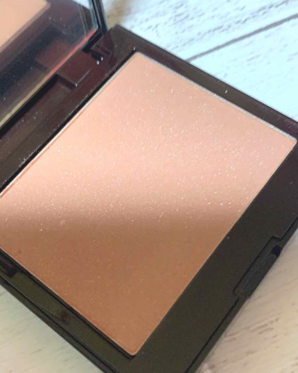 フェイスイルミネーター/ローラ メルシエ/パウダーハイライトを使ったクチコミ(3枚目)