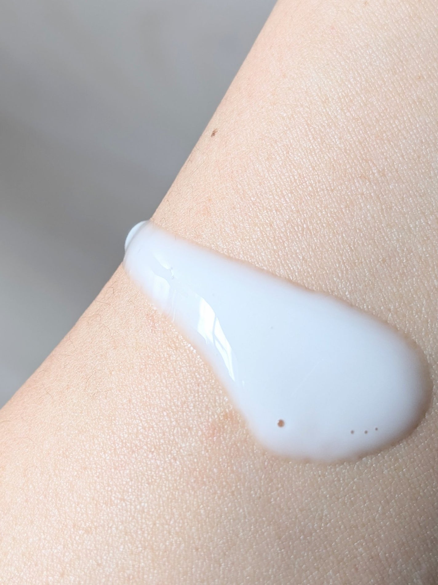 薬用u ミルク/AK usual/ボディローションを使ったクチコミ(4枚目)