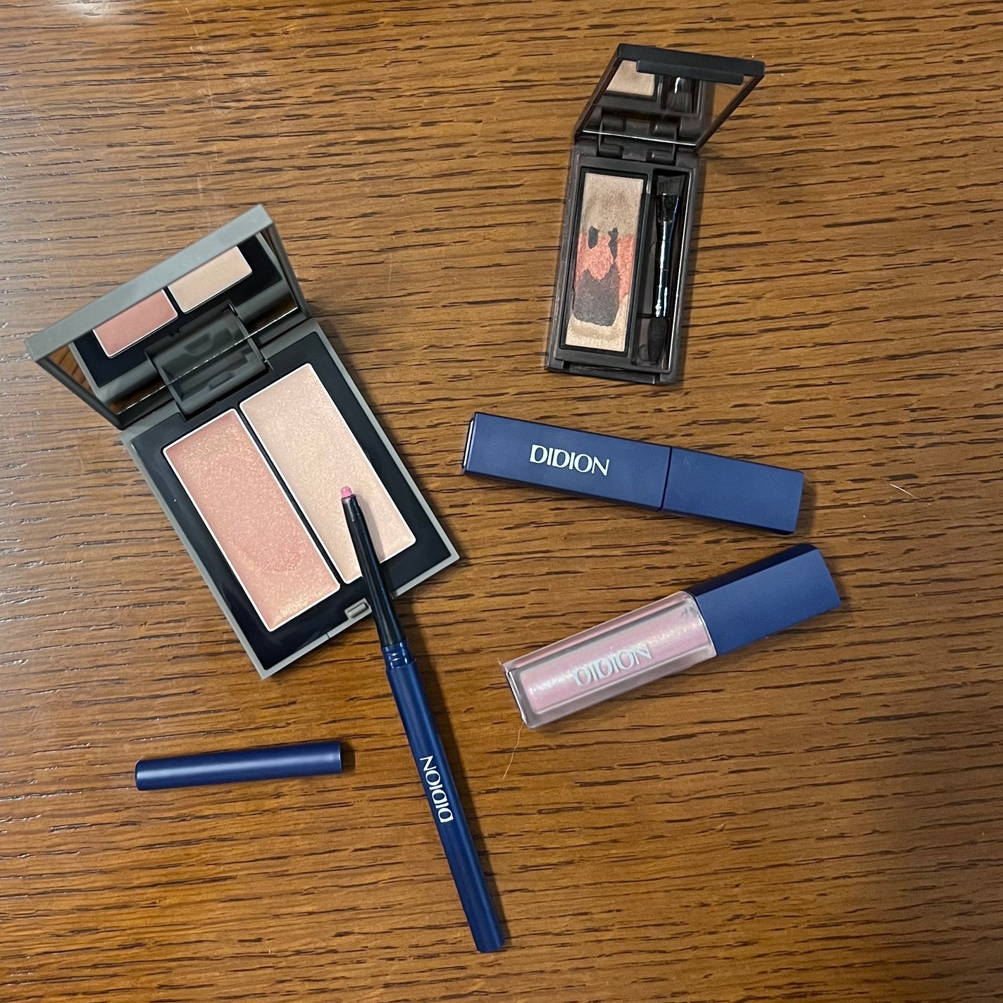 THREE シマリング グロー デュオ/THREE/クリームハイライトを使ったクチコミ(1枚目)