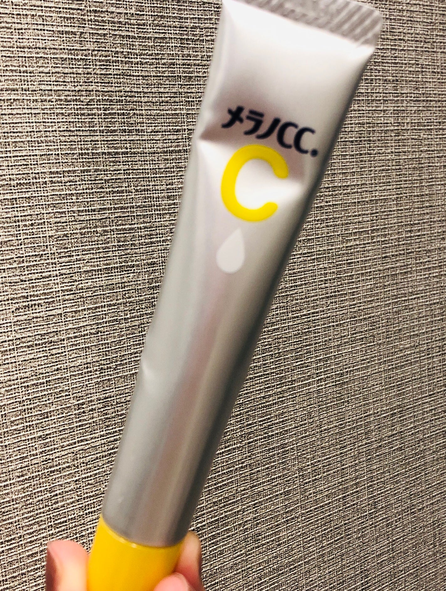 anhb on LIPS 「メラノCC美容液シミ対策でネットでよく見かけて気になったので初..」(1枚目)