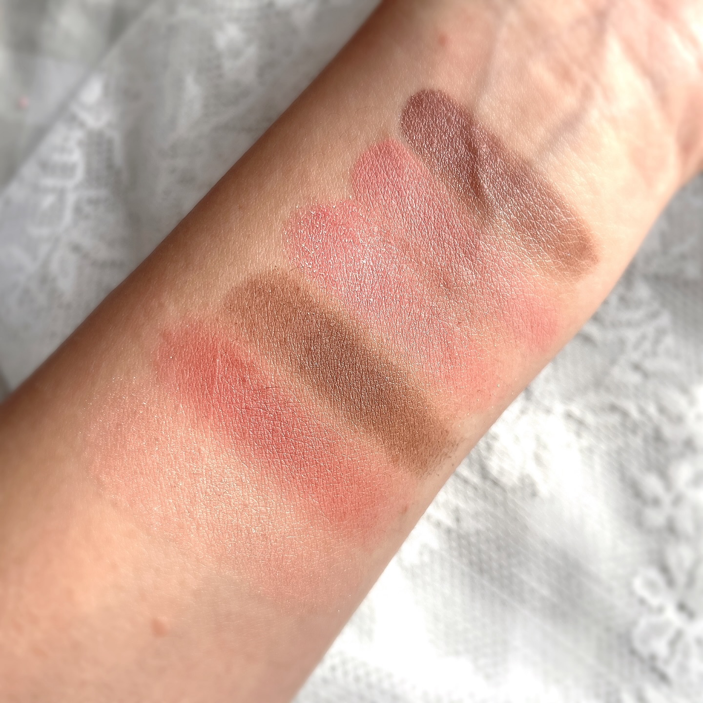 アイカラーパレット/heme/アイシャドウパレットを使ったクチコミ（2枚目）