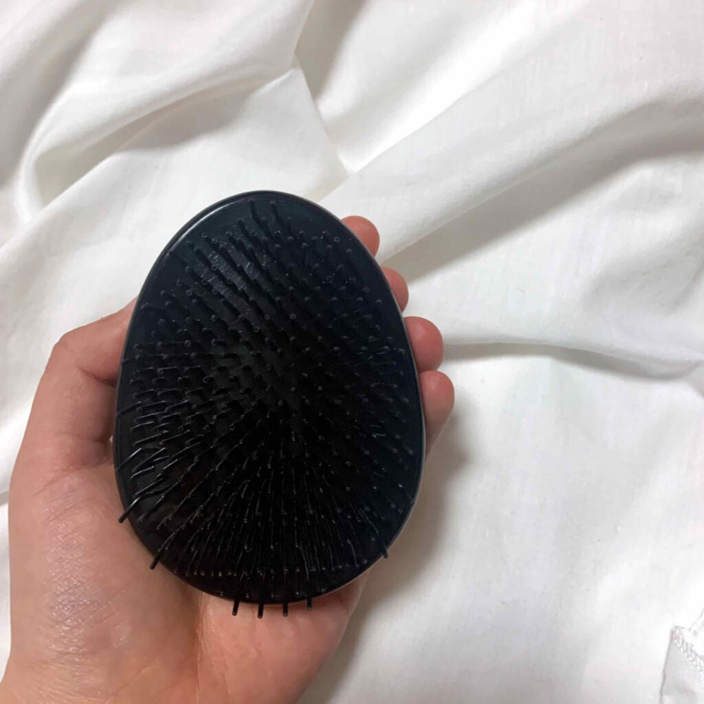 立体ヘアブラシ/DAISO/ヘアブラシを使ったクチコミ(3枚目)