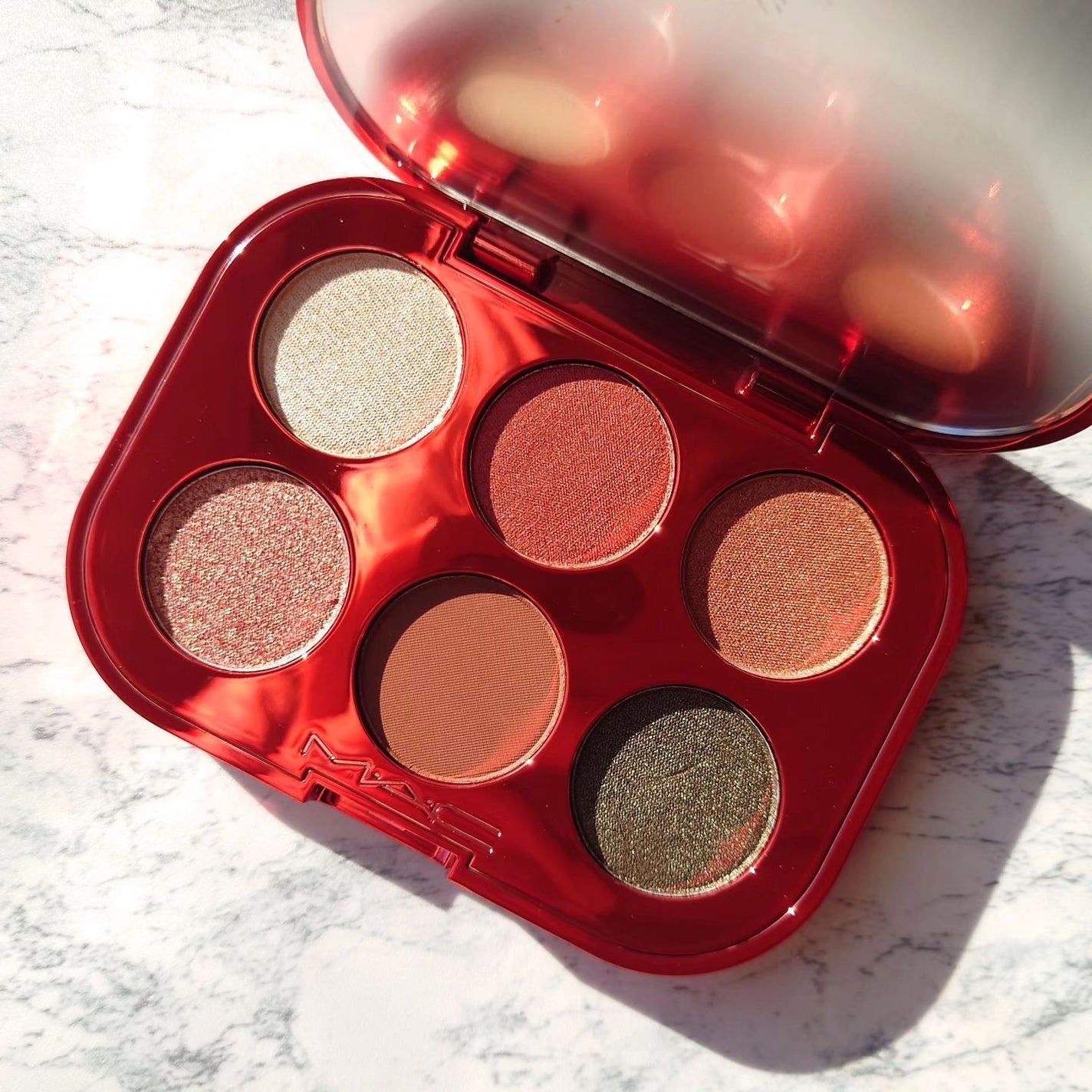 スモール アイシャドウ ×6 ラブストラック ラック/M・A・C/アイシャドウパレットを使ったクチコミ(3枚目)