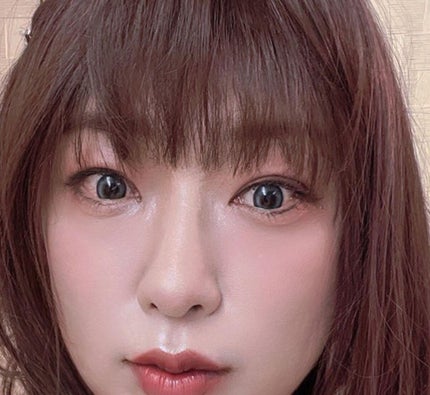 し・ほみん on LIPS 「カラコンバンビシリーズ試してみたよ💕スワンブルーレモンヘーゼル..」(4枚目)