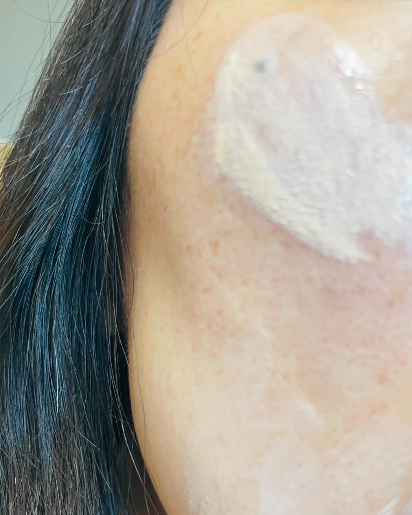 レモン on LIPS 「VINTORTEヴァントルテミネラルシルクメイクアップベース化..」(2枚目)