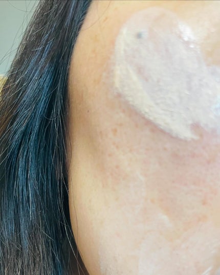 レモン on LIPS 「VINTORTEヴァントルテミネラルシルクメイクアップベース化..」(2枚目)