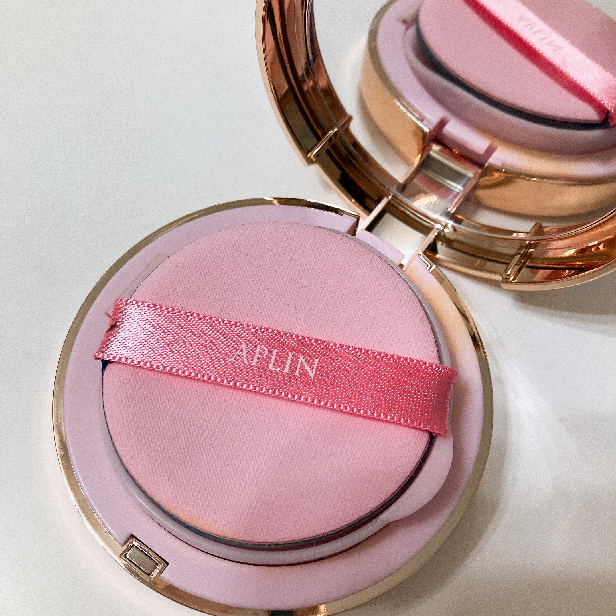 ピンクティーツリーカバークッション 21号 ライトベージュ/APLIN/クッションファンデーションを使ったクチコミ（2枚目）