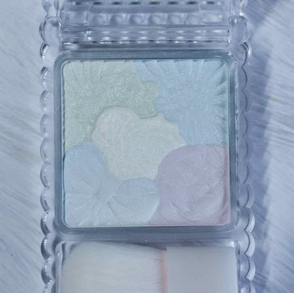 グロウフルールハイライター/キャンメイク/パウダーハイライトを使ったクチコミ(2枚目)