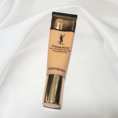 ラディアント タッチ オールインワン グロウ ファンデーション/YVES SAINT LAURENT BEAUTE/クリーム・エマルジョンファンデーションを使ったクチコミ（1枚目）