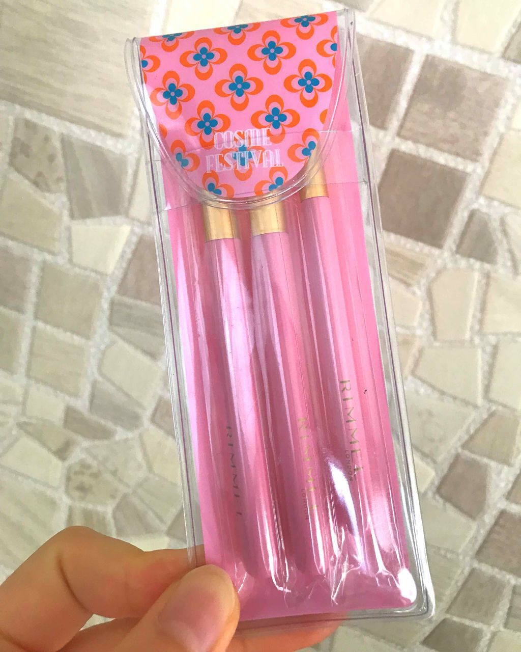 ロイヤルヴィンテージ アイズ/リンメル ロンドン/アイシャドウパレットを使ったクチコミ（3枚目）