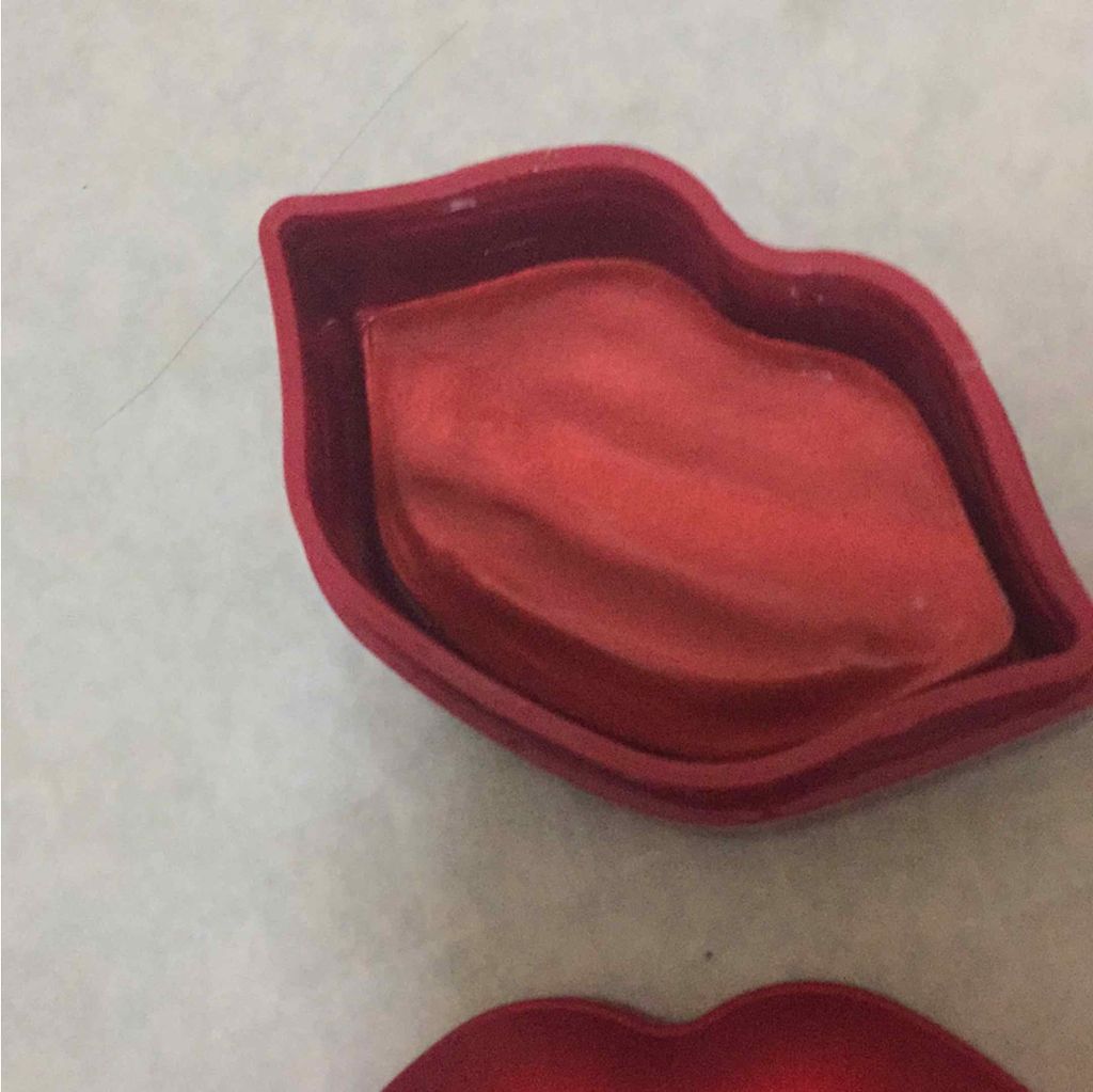 リップマスク ローズ/KOCOSTAR(ココスター)/シートマスク・パックを使ったクチコミ（3枚目）