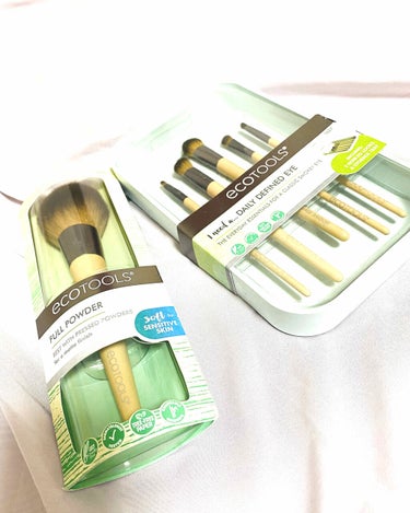 Daily Defined Eye Brush Set, 5 Piece Set & Storage Tray/EcoTools/メイクブラシを使ったクチコミ（2枚目）