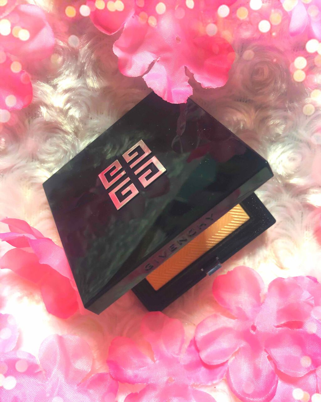 タン・クチュール・シマー・パウダー/GIVENCHY/プレストパウダーを使ったクチコミ(1枚目)