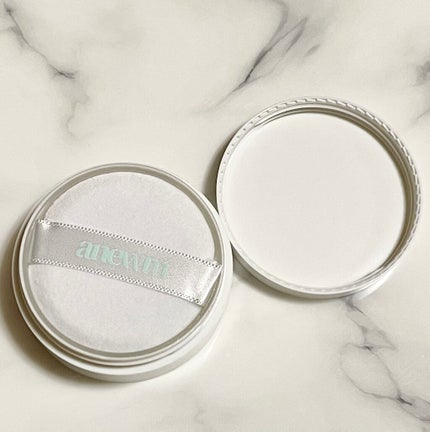 アニューム セバム コントロール パウダー/saat insight/ルースパウダーを使ったクチコミ(2枚目)