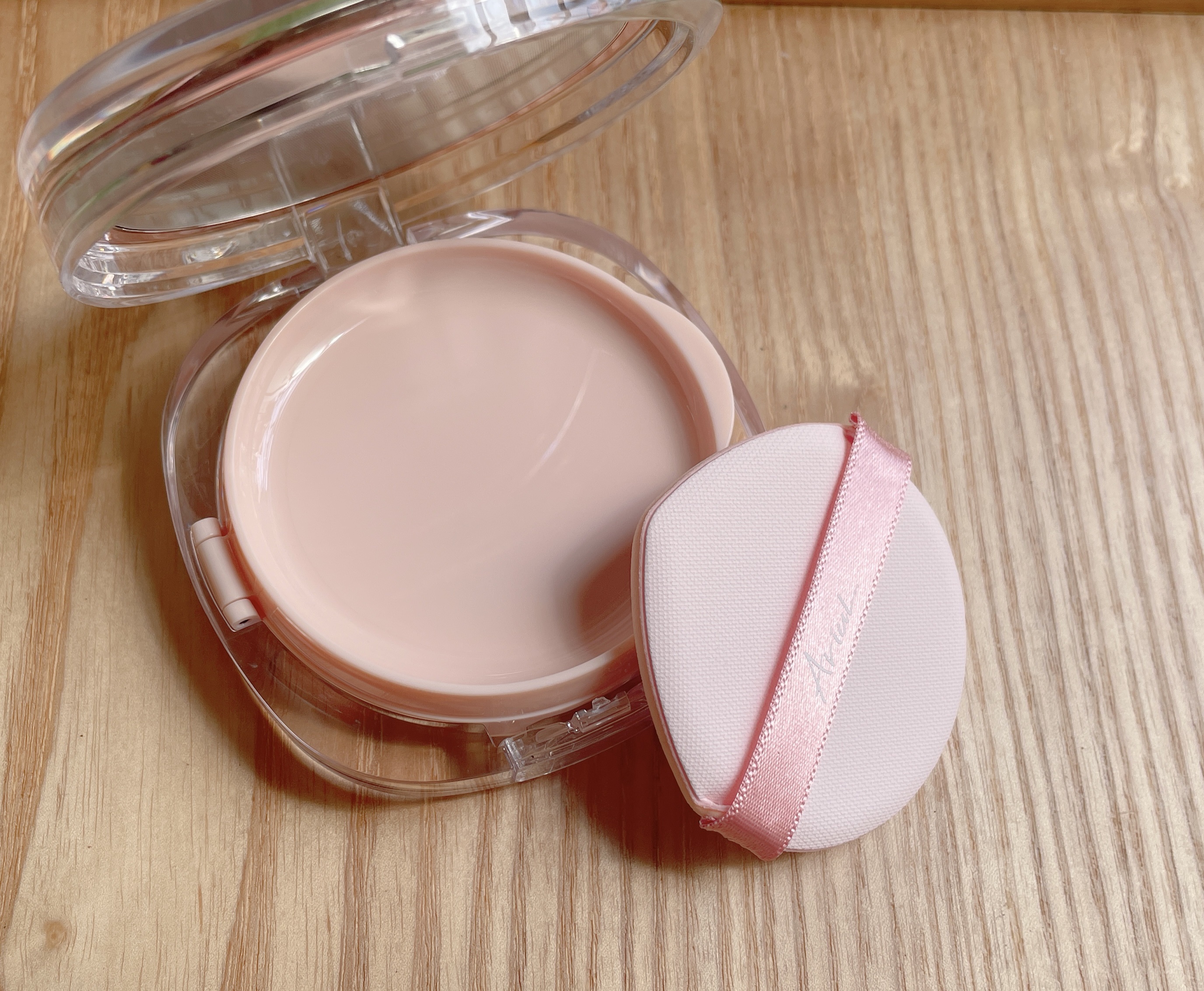 アリウル インクフェザーカバーラスティングクッション/Ariul/クッションファンデーションを使ったクチコミ（2枚目）