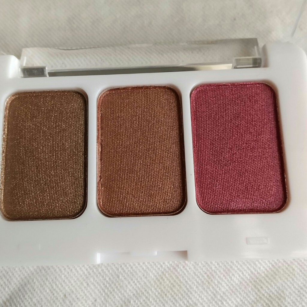 スウィフトシャドウトリオ/rms beauty/アイシャドウパレットを使ったクチコミ（2枚目）