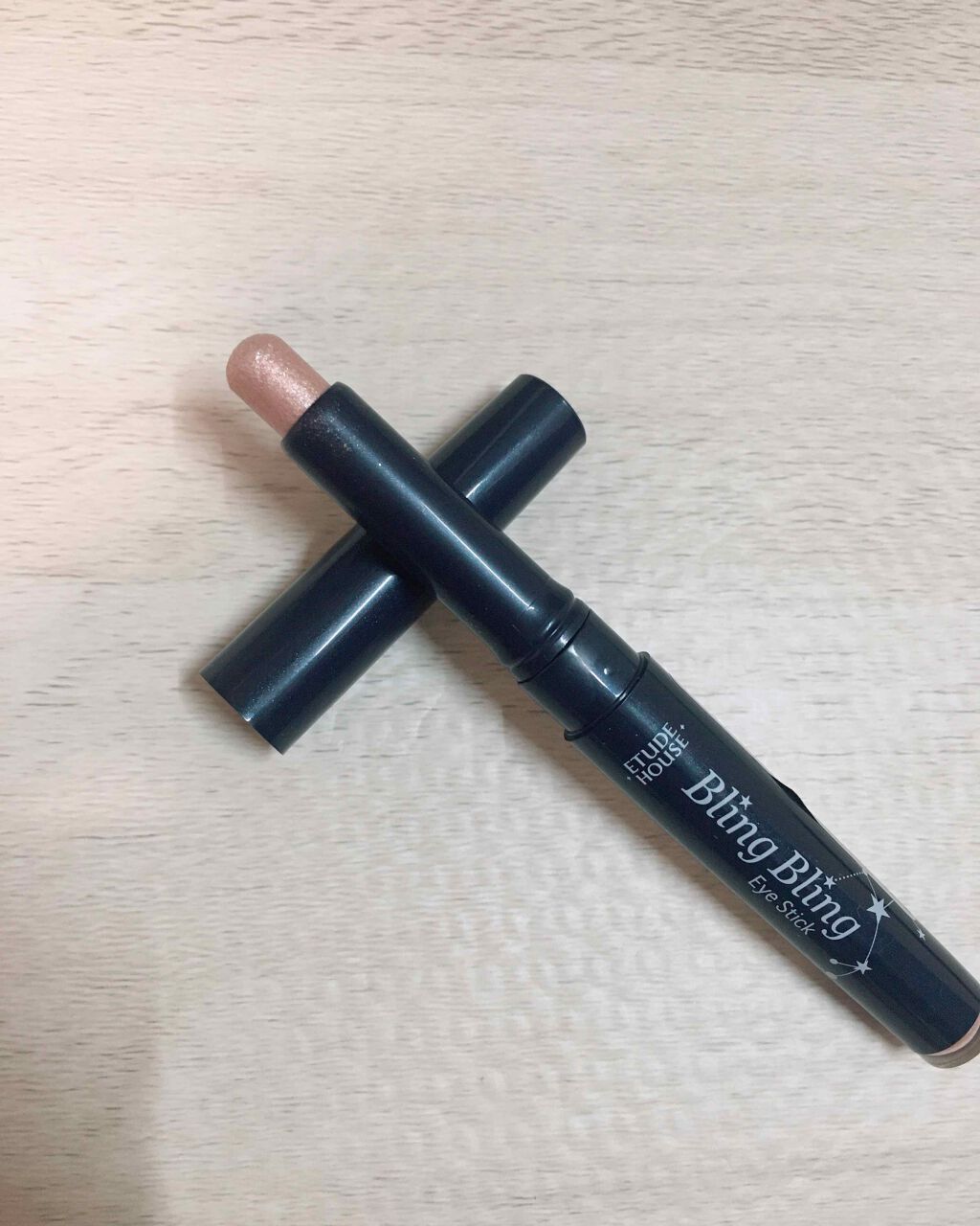 キラキラ アイシャドウ PK003/ETUDE/スティックアイシャドウを使ったクチコミ（2枚目）