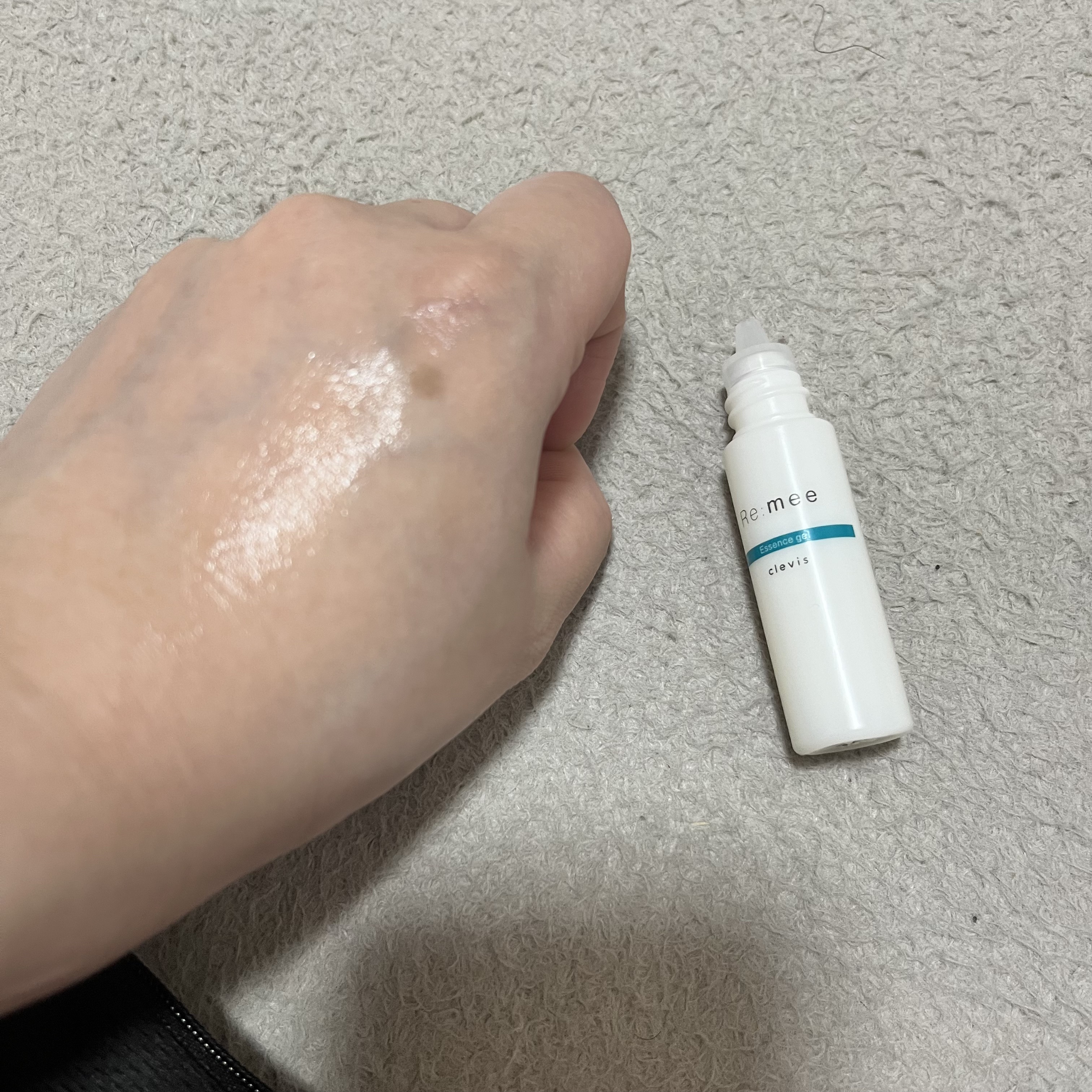 クレビス リ・ミーエッセンスジェル  無香料/clevis/ボディローションを使ったクチコミ（3枚目）