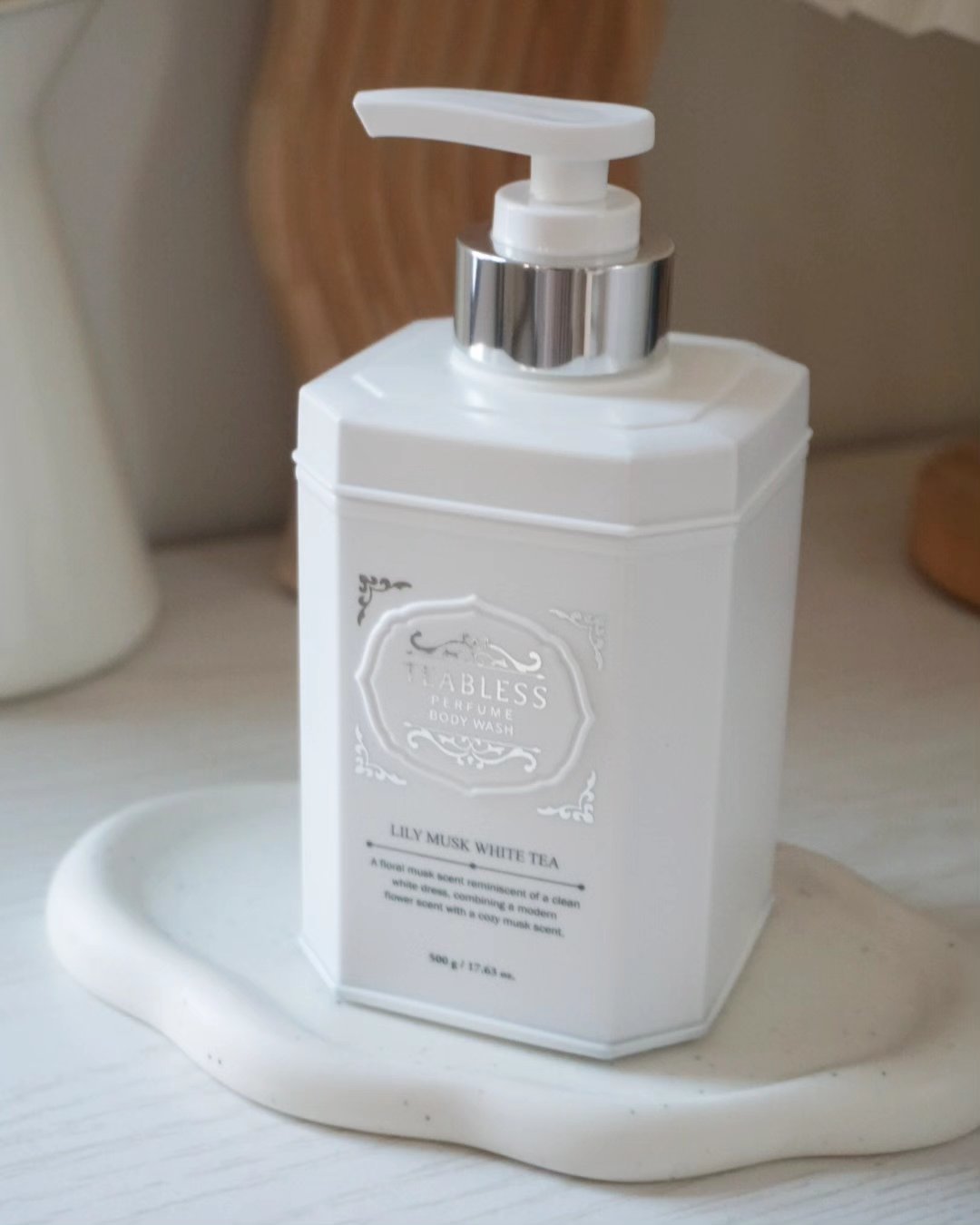 パフュームハンドクリーム リリームスクホワイトティーの香り/TEABLESS/ハンドクリームを使ったクチコミ（2枚目）