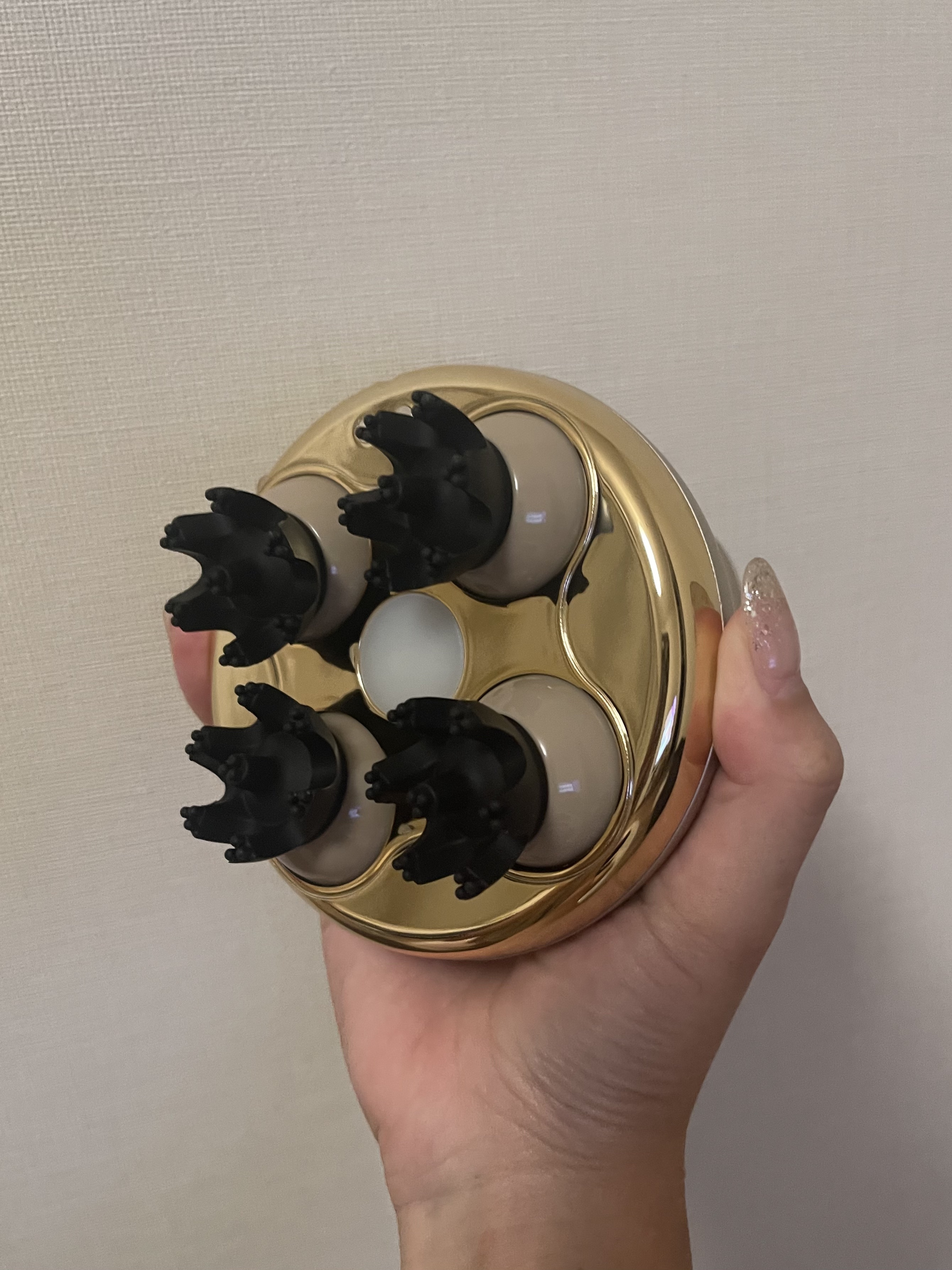 スカルプ ヘッドスパ/fuettarich (フエッタリッチ)/ヘッドマッサージャーを使ったクチコミ（2枚目）