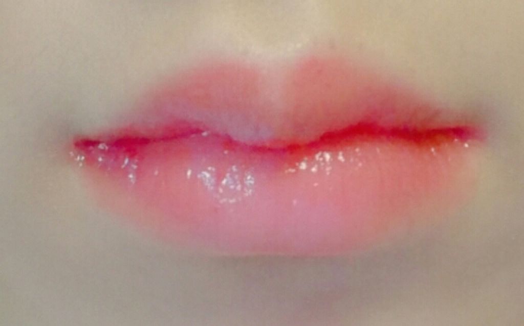 カラーインリキッドリップムース/ETUDE/口紅を使ったクチコミ（2枚目）