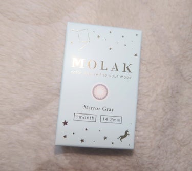MOLAK MOLAK 1monthのクチコミ「LIPS通販で購入！
可愛いグレーです！
適度に今っぽい、色素薄い感じになりますが、馴染み感も.....」（1枚目）