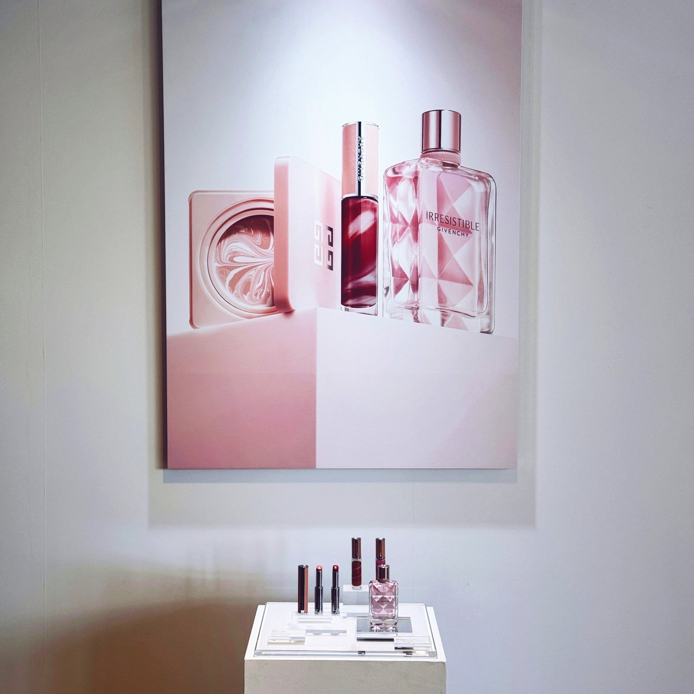 ローズ・パーフェクト・リキッド/GIVENCHY/口紅を使ったクチコミ(5枚目)