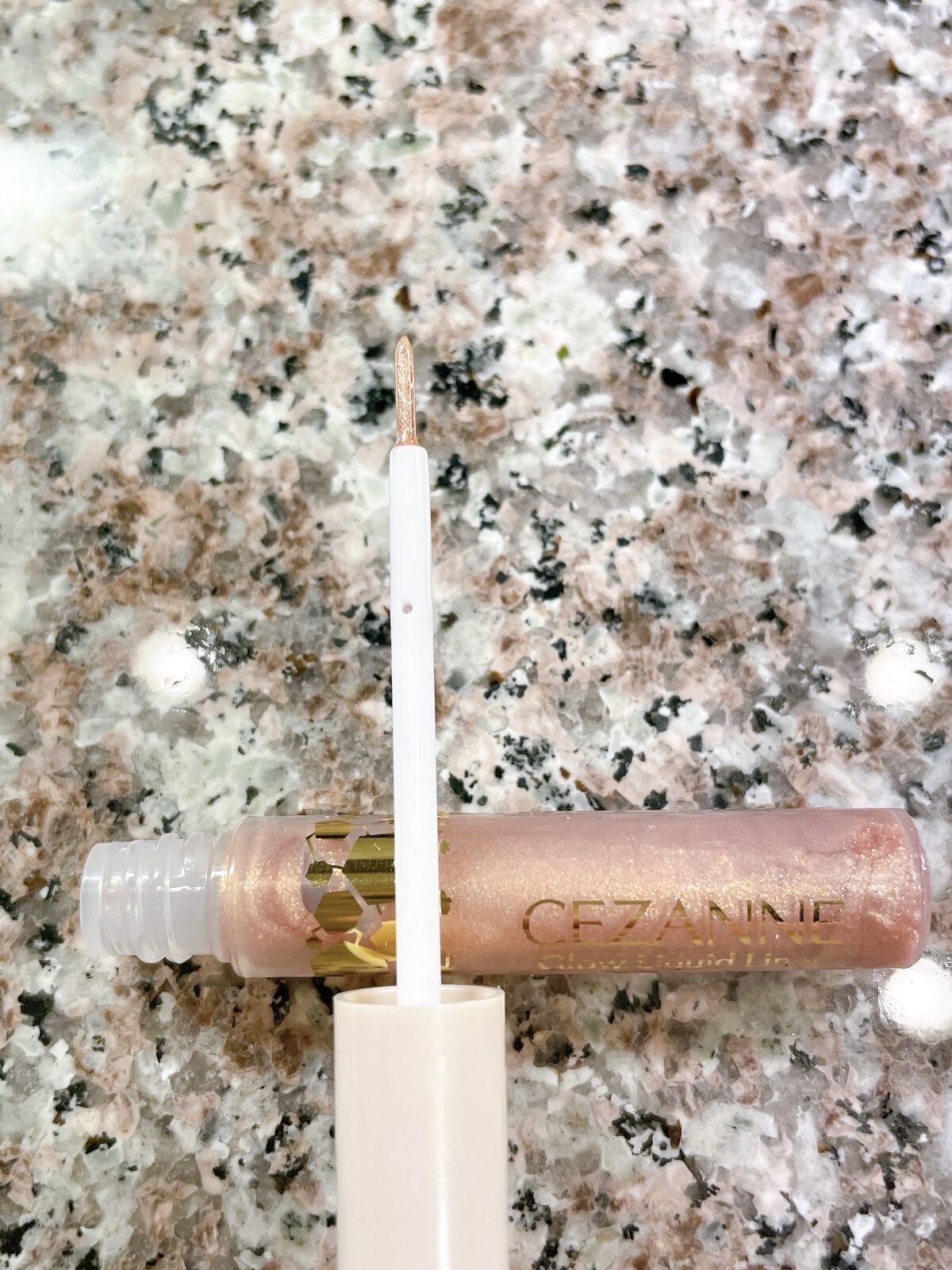 グロウリキッドライナー/CEZANNE/リキッドアイライナーを使ったクチコミ（3枚目）