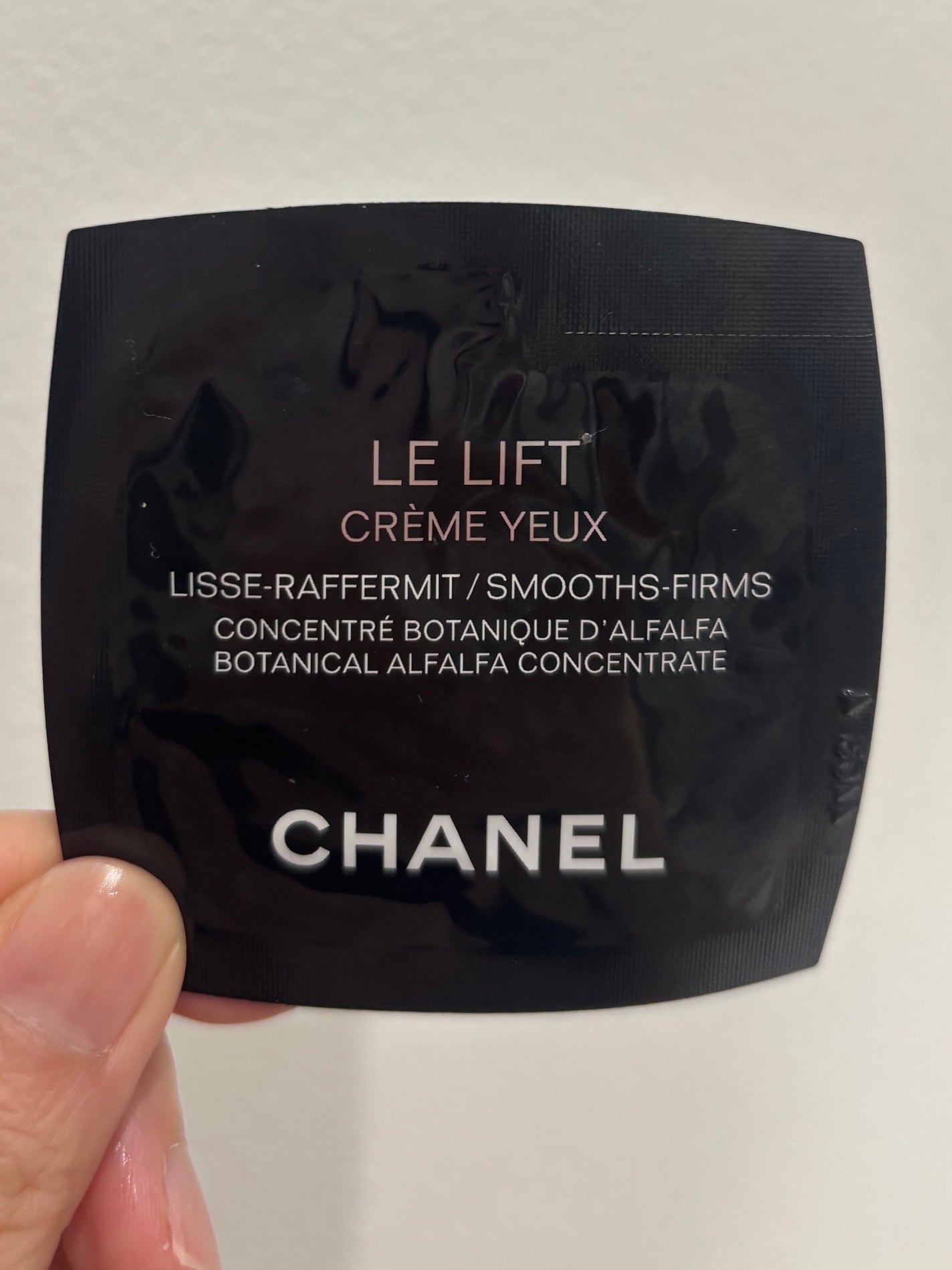 ル リフト クレーム ユー/CHANEL/アイケア・アイクリームを使ったクチコミ(1枚目)