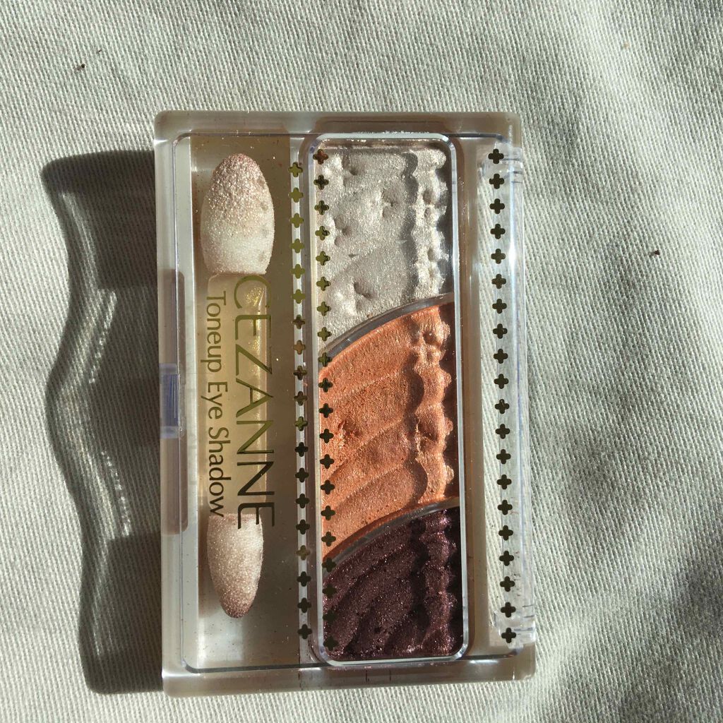 トーンアップアイシャドウ/CEZANNE/アイシャドウパレットを使ったクチコミ（1枚目）