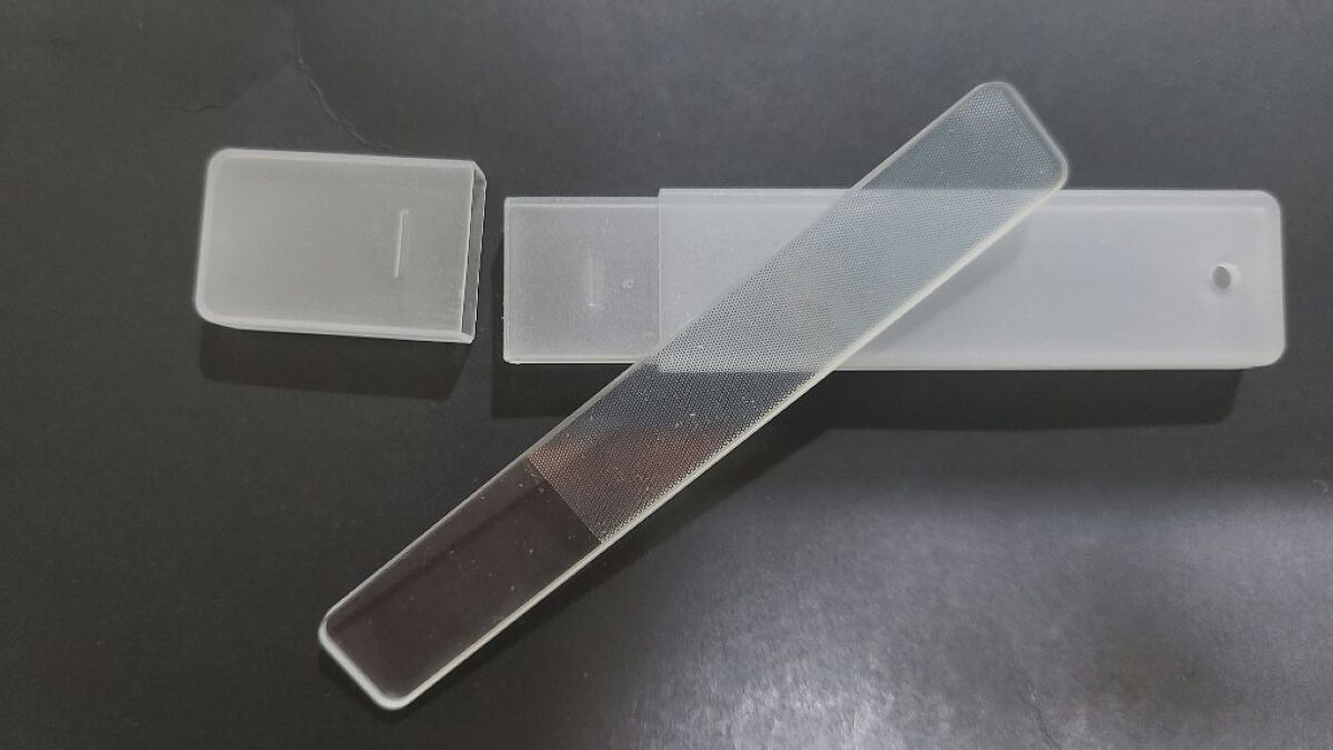 ☆ガラス製爪ヤスリ
☆￥200

ガラス製のヤスリが欲しくて
通販で購入(〃•ω•〃)

メーカー等不明なんですが
めちゃくちゃ使いやすかったです(〃•ω•〃)

爪ヤスリって意外と
当たり外れが多いですよね💦

今日は爪を整えて
明日ネ