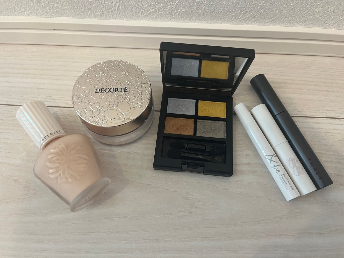 candy3ks on LIPS 「本日のメイク☺️🌼⚪️PAUL&JOEプロテクティングファンデ..」(1枚目)