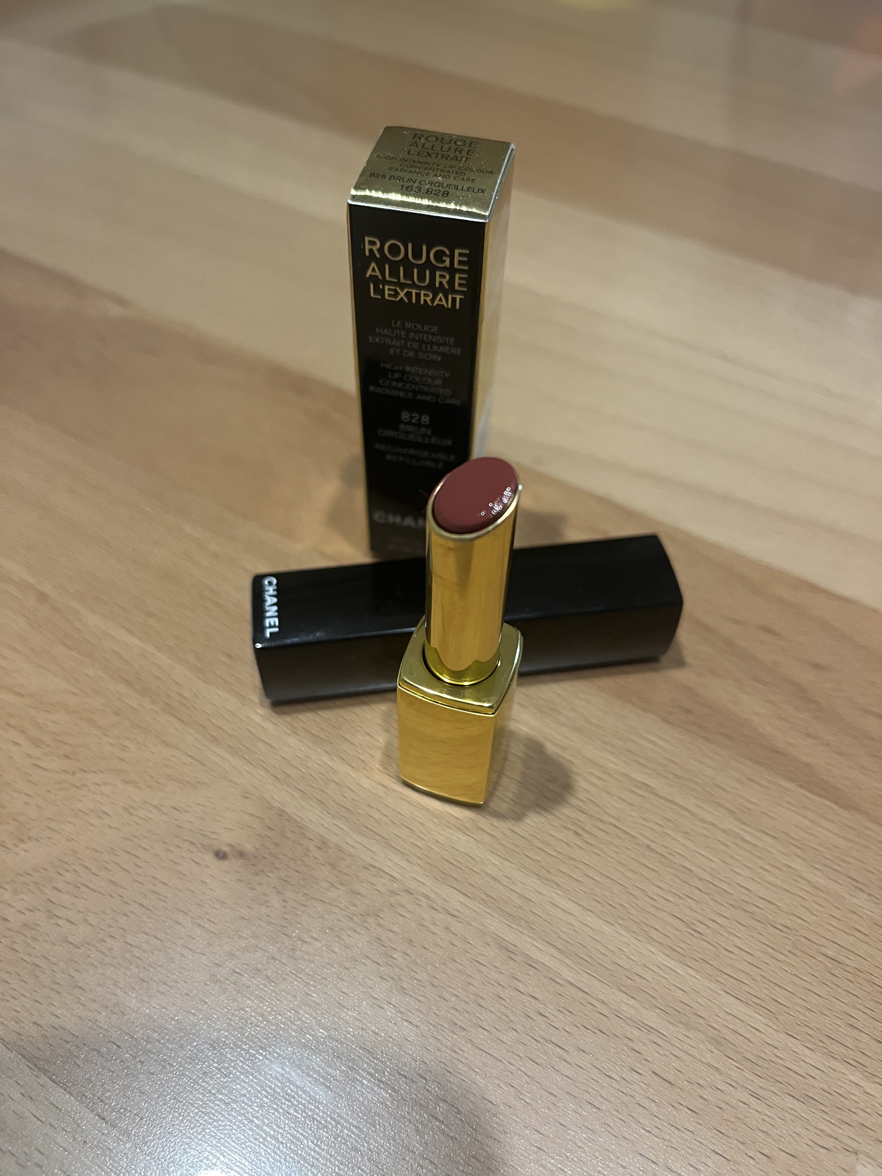 ルージュ アリュール レクストレ/CHANEL/口紅を使ったクチコミ（1枚目）