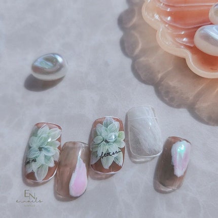 e_nails//フォロバ◎//ネイルとコスメ好きママ on LIPS 「3日ぶりのネイル‼️25日からコロナワクチン3回目の副反応で死..」(2枚目)