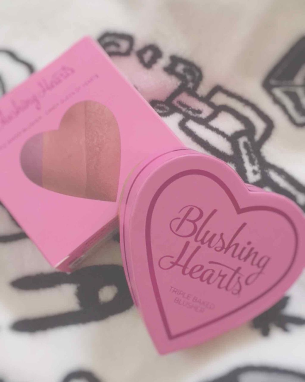 ブラッシング ハート/MAKEUP REVOLUTION/パウダーチークを使ったクチコミ(1枚目)