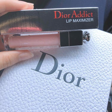 お友だちからいただきました🍑❤️

#dior #リップマキシマイザー 💄


もらう前からずっと気になってたので
もらったその日に早速つかいました！
使った乾燥は

⭐︎色はつかない
⭐︎ツヤ感強め
