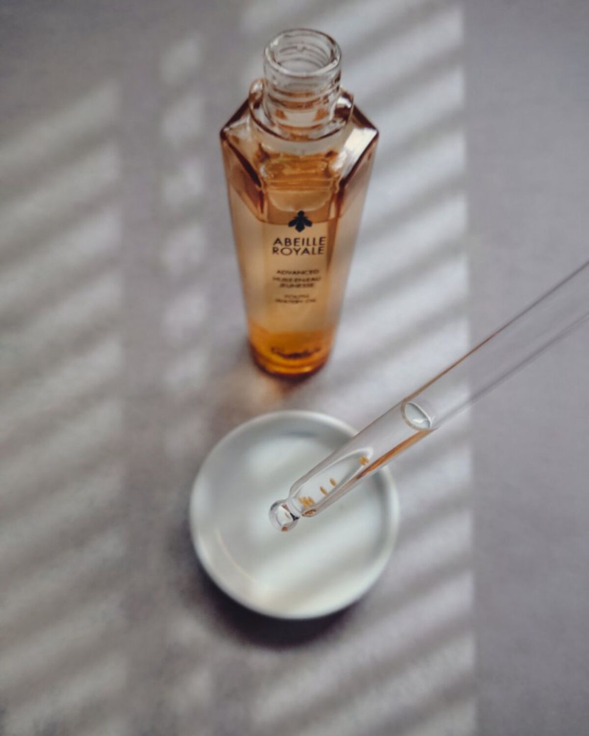 アベイユ ロイヤル ウォータリー オイル セロム/GUERLAIN/美容液を使ったクチコミ(1枚目)