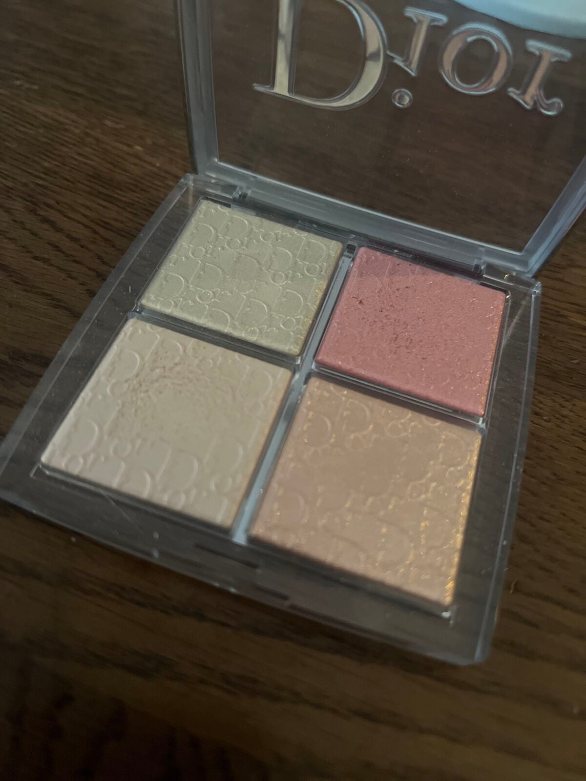 ディオール バックステージ フェイス グロウ パレット/Dior/ハイライトを使ったクチコミ(1枚目)