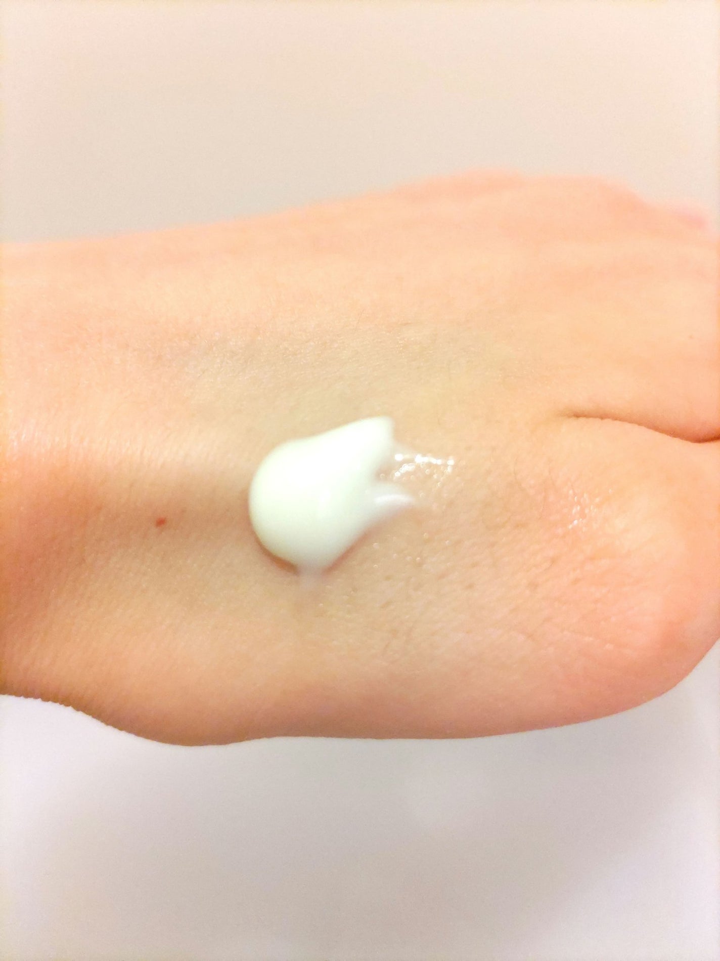 レチノパワー リンクルクリーム /エリクシール/アイケア・アイクリームを使ったクチコミ(3枚目)