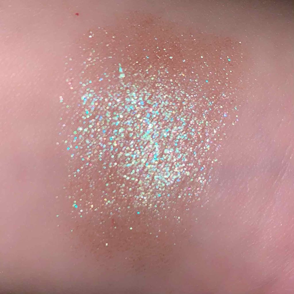 グリッタープリズム シャドウ/MISSHA/グリッターを使ったクチコミ（3枚目）