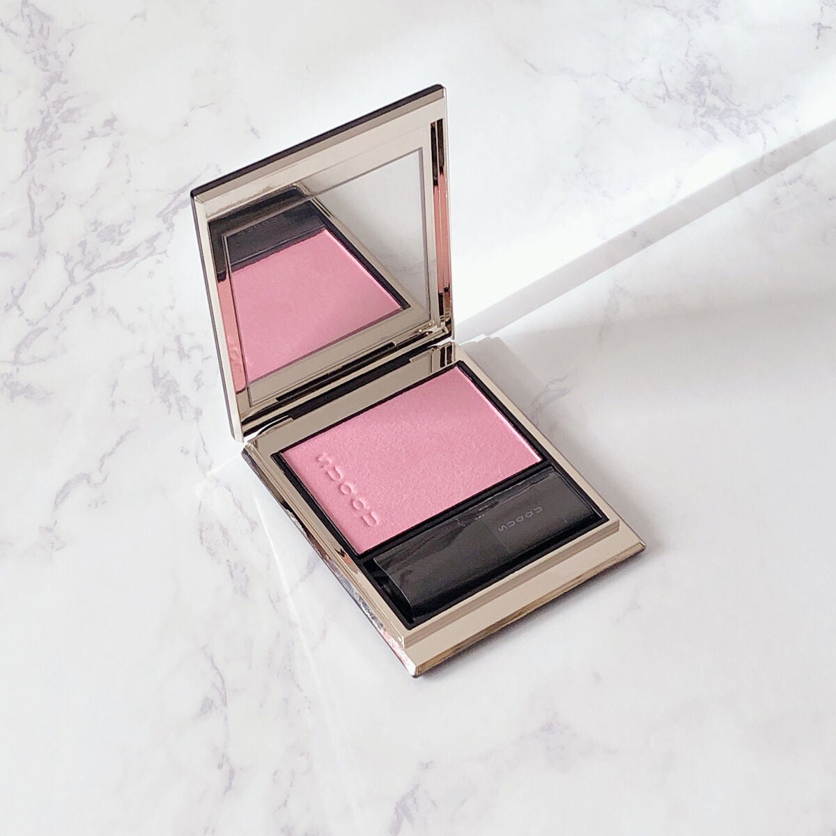 メルティング パウダー ブラッシュ/SUQQU/パウダーチークを使ったクチコミ(3枚目)