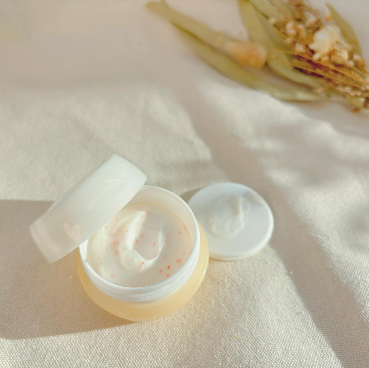 アンティミリ Wオイルイン クリーム/ナリス化粧品/フェイスクリームを使ったクチコミ（2枚目）