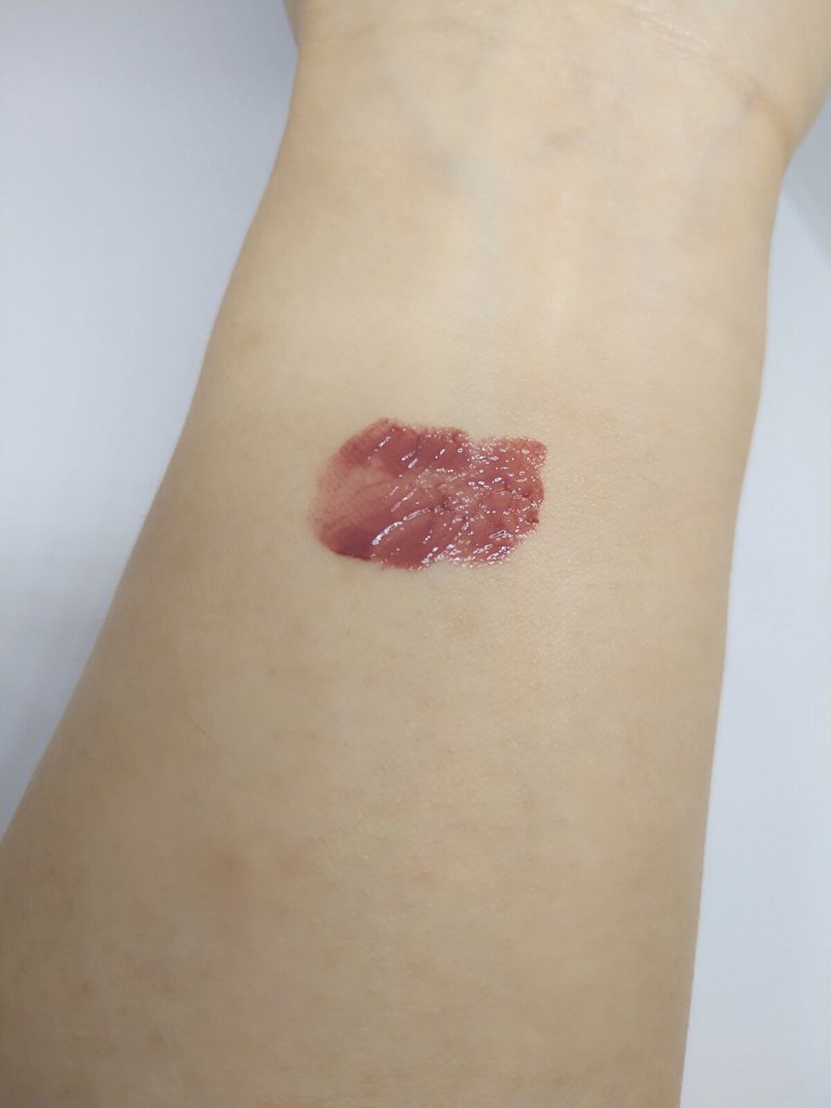 ジルスチュアート タイムレスグロウ ルージュティント 101（限定）tea chocolate /JILL STUART/リップティントを使ったクチコミ（3枚目）