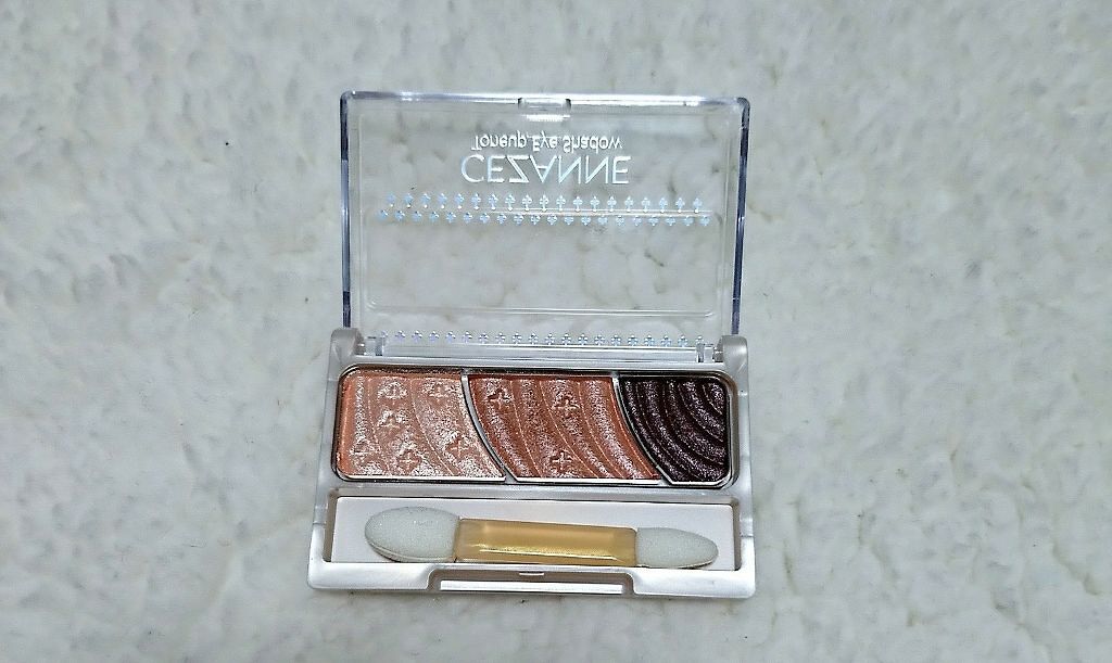 トーンアップアイシャドウ/CEZANNE/アイシャドウパレットを使ったクチコミ(2枚目)