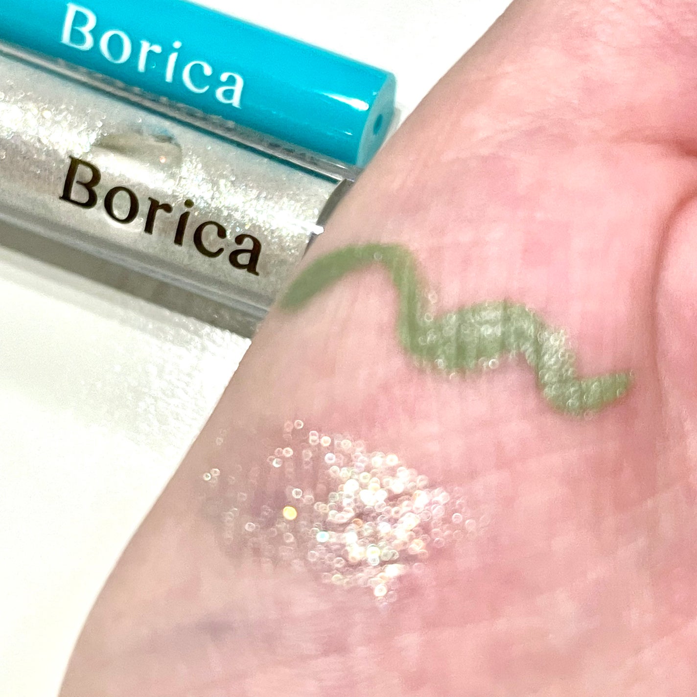 美容液ラメライナー/Borica/リキッドアイライナーを使ったクチコミ(3枚目)