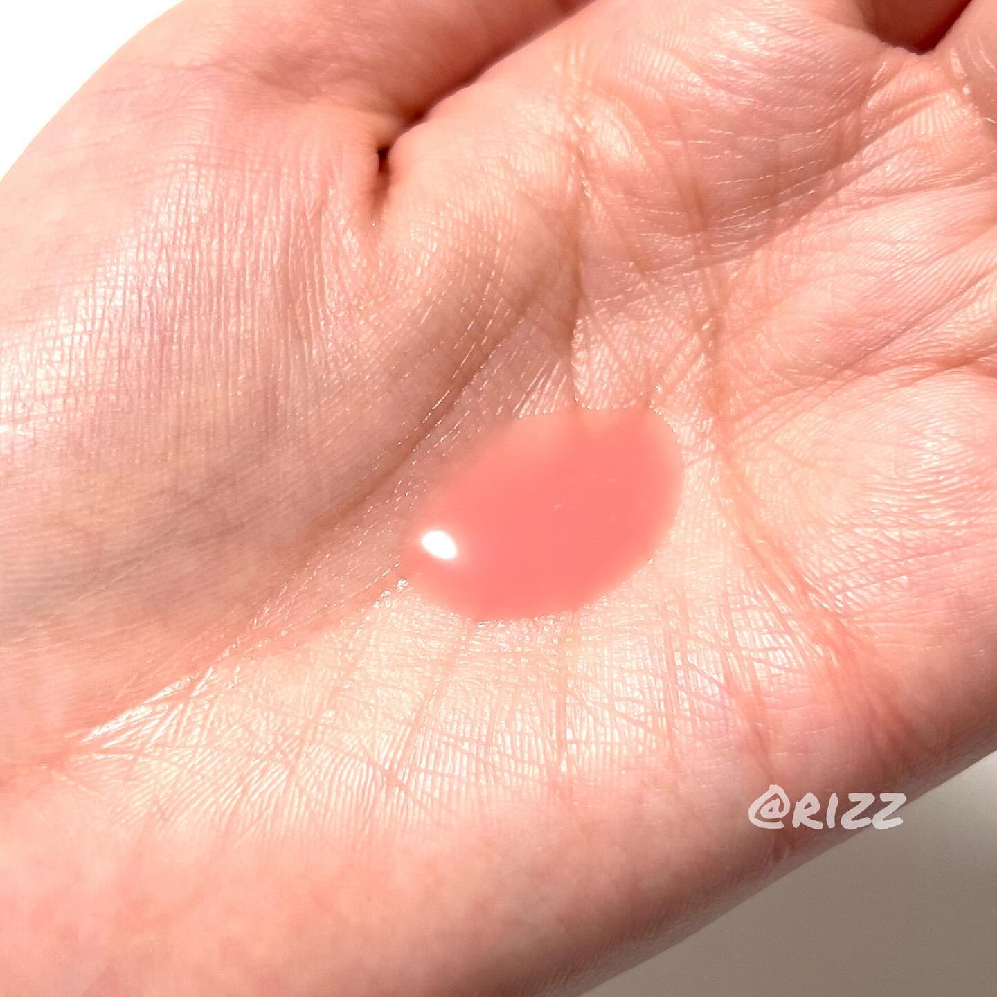 PDRNピンクアンプル PDRN 10,000ppm配合/MEDICUBE/美容液を使ったクチコミ（3枚目）