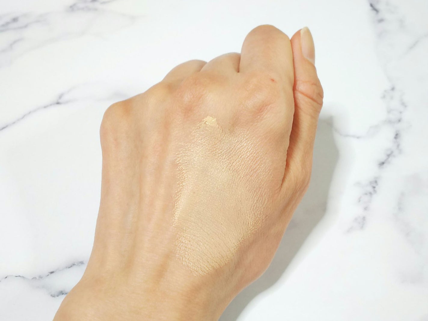 プリズム・リーブル/GIVENCHY/ルースパウダーを使ったクチコミ(4枚目)